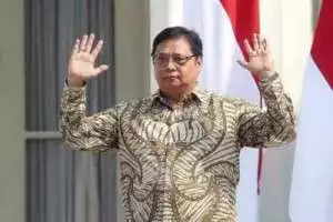 Mundur dari Ketua Umum Golkar, Airlangga ucapkan terima kasih ke Jokowi