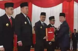 Pjs. Bupati OKU Timur Edwar Juliartha Resmi Dikukuhkan