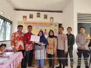 Pemdes Salek Jaya Realisasikan Pembangunan Balai Pertemuan