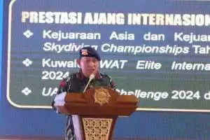 Kapolri Apresiasi Anggota Brimob yang Berhasil Bebaskan Pilot Susi Air Korban Penyanderaan KKB.