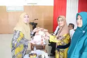 TP PKK dan SATGAS PAAREDI CEKAS Dilantik dan Dikukuhkan "Antisipasi Kekerasan Pada Anak dan Perempuan".