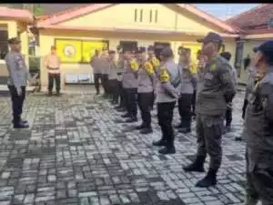 Polsek Nanggung Pendistribusian Logistik Kotak Kertas Dan Bilik Suara Diwilayah Kecamatan Nanggung Kabupaten Bogor.