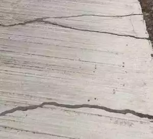 Proyek Cor Beton 4 Milyar Diduga Di Kerjakan Asal Jadi.