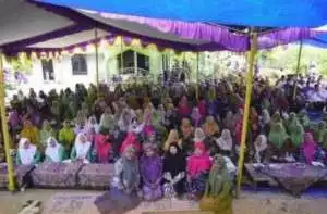 Pilkada Berjalan Aman Damai, Bhabinkamtibmas Polsek Semendawai Suku III Laksanakan Pengamanan TPS