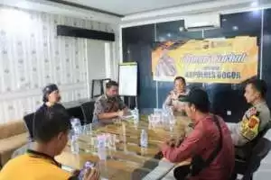 Polres Bogor Gelar Program Jumat Curhat, Untuk Cari Solusi Masyarakat Sampaikan Keluhan Keamanan.