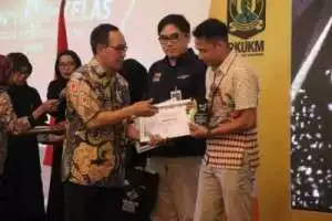 SEKDA Sukabumi H.Ade Suryaman Menghadiri Acara Pengukuhan KOK (Koordinator Olahraga Kecamatan) dan Launching Pekan Olahraga Kabupaten Tahun 2024