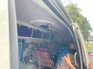 Sinergitas TNI-POLRI Wilayah Hukum Polsek Gunung Putri Desa Cikeas Giat Cooling Sistem Dialogis Tokoh Warga Masyarakat Beri Pesan Dan Ajak Jaga Kamtibmas.