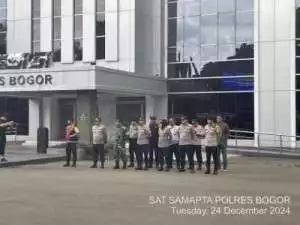 Sat Samapta Polres Bogor Giat Kesiapan Pengamanan Ibadah Malam Natal 2024 Dalam Rangka Ops Lilin Lodaya 2024 di Wilayah Hukum Polres Bogor.
