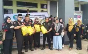Aliansi Organisasi Sukabumi Bersatu Menyalurkan Bantuan Untuk Korban Bencana Alam Di Jampang Kulon vs dan Kalibunder
