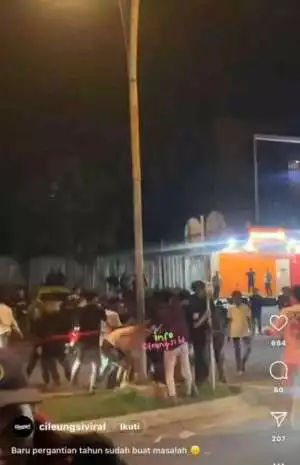Polsek Cileungsi Telah Melaksanakan Kegiatan Patroli Gabungan Dalam Rangka Pengamanan Pergantian Tahun 2024-2025 di Wilayah Kecamatan Cileungsi, Kabupaten Bogor.