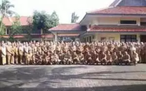 SEKDA Sukabumi H.Ade Suryaman Menghadiri Acara Pengukuhan KOK (Koordinator Olahraga Kecamatan) dan Launching Pekan Olahraga Kabupaten Tahun 2024