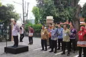 Seluruh Pegawai Bapenda Kota Tangerang Teken Fakta Integritas Komitmen Anti Korupsi.