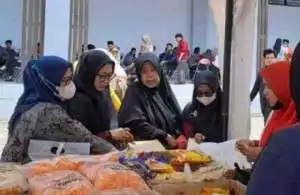 Hari Pertama Gerakan Pangan Murah Diserbu Warga Kota Tangerang 