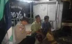 Bhabinkamtibmas Wilayah Hukum Polsek Cijeruk Giat Cooling Sistem Sambang Tokoh Agama Dan Pos Satkamling Sampaikan Pesab Kamtibmas Dan Ajak Jaga Kondusifitas Cegah Kriminalitas.