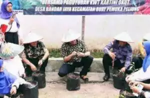 Bupati Enos Buka Secara Resmi Pesta Rakyat HUT Ke 21 OKU Timur