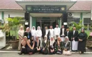 Peringatan Isra Miraj di SMAN 16 Palembang: Motivasi Siswa untuk Memahami Al-Quran