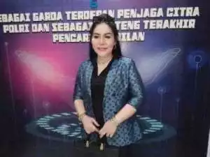 Dipermalukan Leasing! Fitriana SH ''Pingky'' Imbau CIMB Niaga Segera Minta Maaf