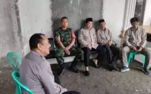 Polsek Parungpanjang Polres Bogor Polda Jabar Bhabinkamtibmas Desa Cikuda Sambang Warga, Beri Himbauan Kamtibmas Kepada Warga.