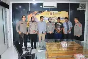 Kapolda Jabar Pimpin Langsung Upacara Pemberian Penghargaan Personil Polres Bogor Dan Polresta Bogor Kota, Pemusnahan Barang Bukti Narkoba Sekaligus Peresmian Gedung Pelayanan Publik & Rusun Polres Bogor.