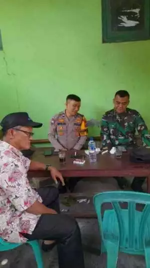 Polsek Tenjo Polres Bogor Polda Jawa Barat Bhabinkamtibmas    Desa Cilaku Sambang Warga Beri Himbauan