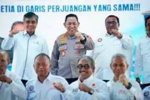 Sinergitas TNI-POLRI Wilayah Hukum Polsek  Tanjungsari Giat Cooling Sistem Sambang Kamtibmas Beri Pesan Ajak Jaga Kondusifitas Cegah Kriminalitas.