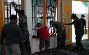 Kodim 1016/Palangka Raya Gelar Karya Bakti Pembersihan Masjid.