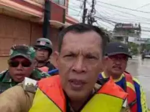 Jaro Ade Ungkap Alasan Warga Bojong Kulur Bertahan Meski Banjir.