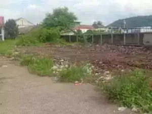 Akhirnya Diangkut Juga, Tumpukan Sampah Liar di Terminal Leuwiliang Bogor.