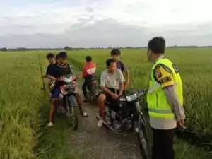 Polsek Semendawai Suku III Gelar Patroli, Cegah Balap Liar