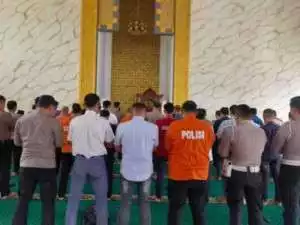 Polsek Citeureup Monitoring Kunjungan Kerja Wakil Bupati Kabupaten Bogor Diwilayah Hukum Polsek Citeruep.
