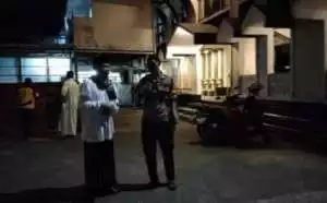 Bhabinkamtibmas Wilayah Hukum Polsek Ciawi Polres Bogor Giat Cooling Sistem Jaga Silahturahmi Sekaligus Kondusifitas Wilayah Sholat Subuh Berjamaah, Berdialog DKM Masjid Beri Himbauan Kamtibmas.