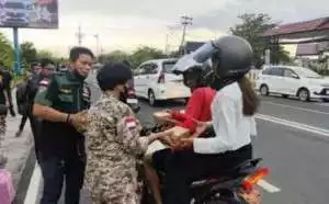 DPP Gerdayak Indonesia Kalteng Gelar Aksi Sosial Berbagi Takjil, Sekaligus Nyatakan Dukungan atas Pengesahan RUU TNI