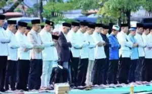Wakapolri dan PJU Polri Laksanakan Salat Ied di Lapangan Bhayangkara