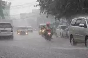 Cuaca Ekstrem dan Hujan Lebat Bayangi Puncak Arus Balik Hari Ini