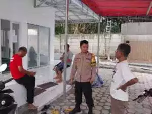 Bhabinkamtibmas Wilayah Hukum Polsek Parungpanjang Desa Kabasiran Sambang Beri Himbauan Ajak Jaga Kondusifitas Cegah Gangguan Kamtibmas.