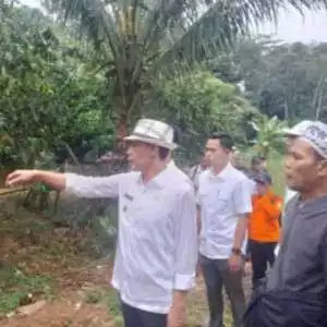 Jaga Kondusifitas Wilayah, Bhabinkamtibmas Wilayah Hukum Polsek Cigudeg Sambang Kepada Warga Masyarakat Desa Urug.