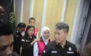 Tersangkut Kasus Korupsi, Kejari Palembang Tahan Mantan Wawalkot Palembang Fitrianti dan Suami