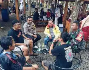 Sinergitas TNI-POLRI Wilayah Hukum Polsek Parungpanjang Cooling Sistem Sambang Tokoh Masyarakat Ajak Jaga Kondusifitas Cegah Gangguan Kamtibmas.