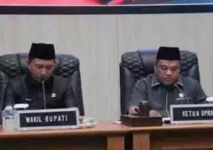 Rapat Paripurna DPRD Kabupaten Sukabumi ke-11: Fraksi-Fraksi Sampaikan Pandangan Umum terhadap Raperda Pajak dan Retribusi