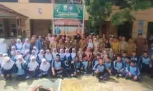 Wamen Fajar Riza Tinjau Program MBG di Palembang: Anak-anak Bahagia, Stunting Turun, Karakter Terbentuk