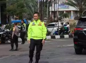 Kapolres Bogor Tinjau Langsung Arus Lalu Lintas Puncak Saat Libur Akhir Pekan, Pastikan Kestabilan Mobilotas Kendaraan Yang Akan Menuju Puncak.
