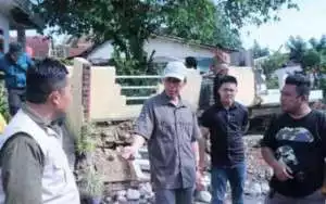 Tinjau Lokasi Terdampak Bencana, SEKDA Sukabumi H.Ade Suryaman Apresiasi Semangat Gotongroyong Warga