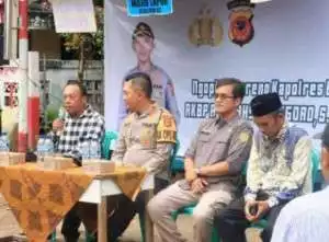 Kapolres Bogor AKBP Rio Wahyu Anggoro Gelar Kegiatan Jumat Curhat, Dengarkan Langsung Aspirasi Masyarakat Untuk Cari Solusi.