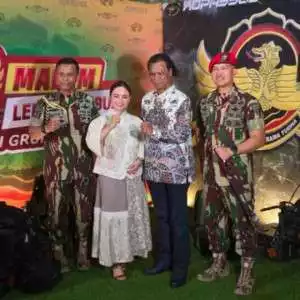 Foto Anggotanya dengan Hercules Viral, Danjen Kopassus Minta Maaf