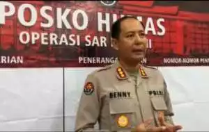 Personel Berjalan Kaki Sisir Daratan Dalam Pencarian Iptu Tomi Samuel Marbun.