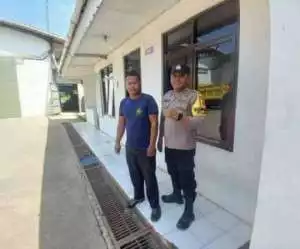 Bhabinkamtibmas Polsek Parung Panjang Sambang dan Beri Himbauan kamtibmas kepada warga.