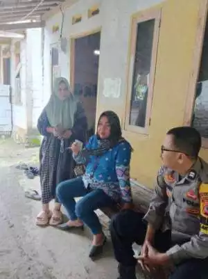 Bhabinkamtibmas Polsek Tanjungsari Sambang Warga Ke masyarakat Sampaikan Himbauan Kamtibmas.