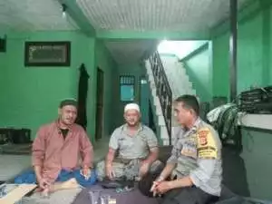 Bhabinkamtibmas Polsek Ciawi Anjangsana Kamtibmas Kepada Tokoh Agama Desa Banjarsari.
