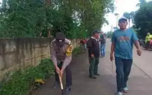 Polsek Rumpin Bhabinkamtibmas Desa Mekarsari Sambang Warga, Beri Himbauan Kamtibmas Kepada Warga.