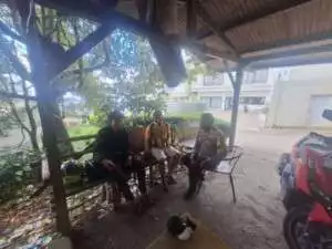 Sambang Dialogis Bhabinkamtibmas Desa Tugu Utara Berikan Himbauan Kamtibmas.